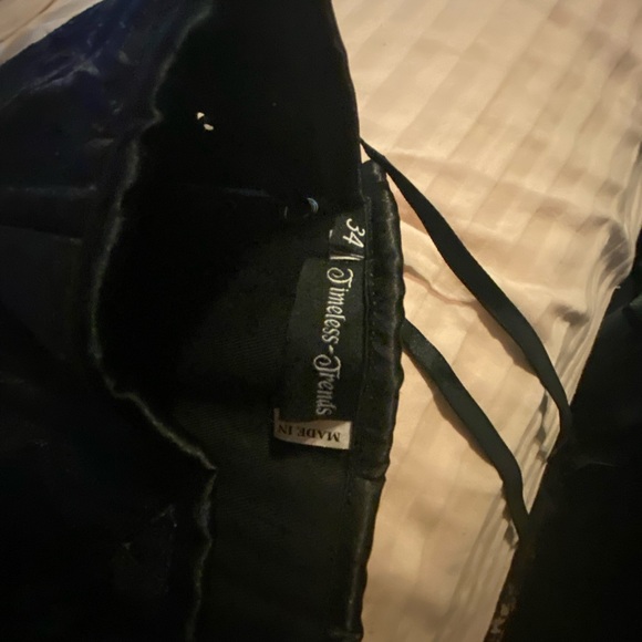 Black overbust corset, size 34, from Timeless Trends - Picture 5 of 7